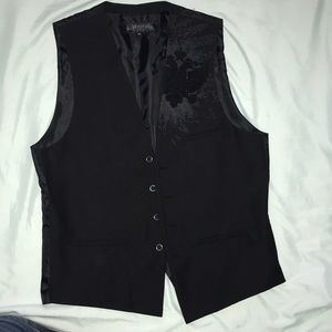 Like new Medium Manchester vest bought at Buckle.